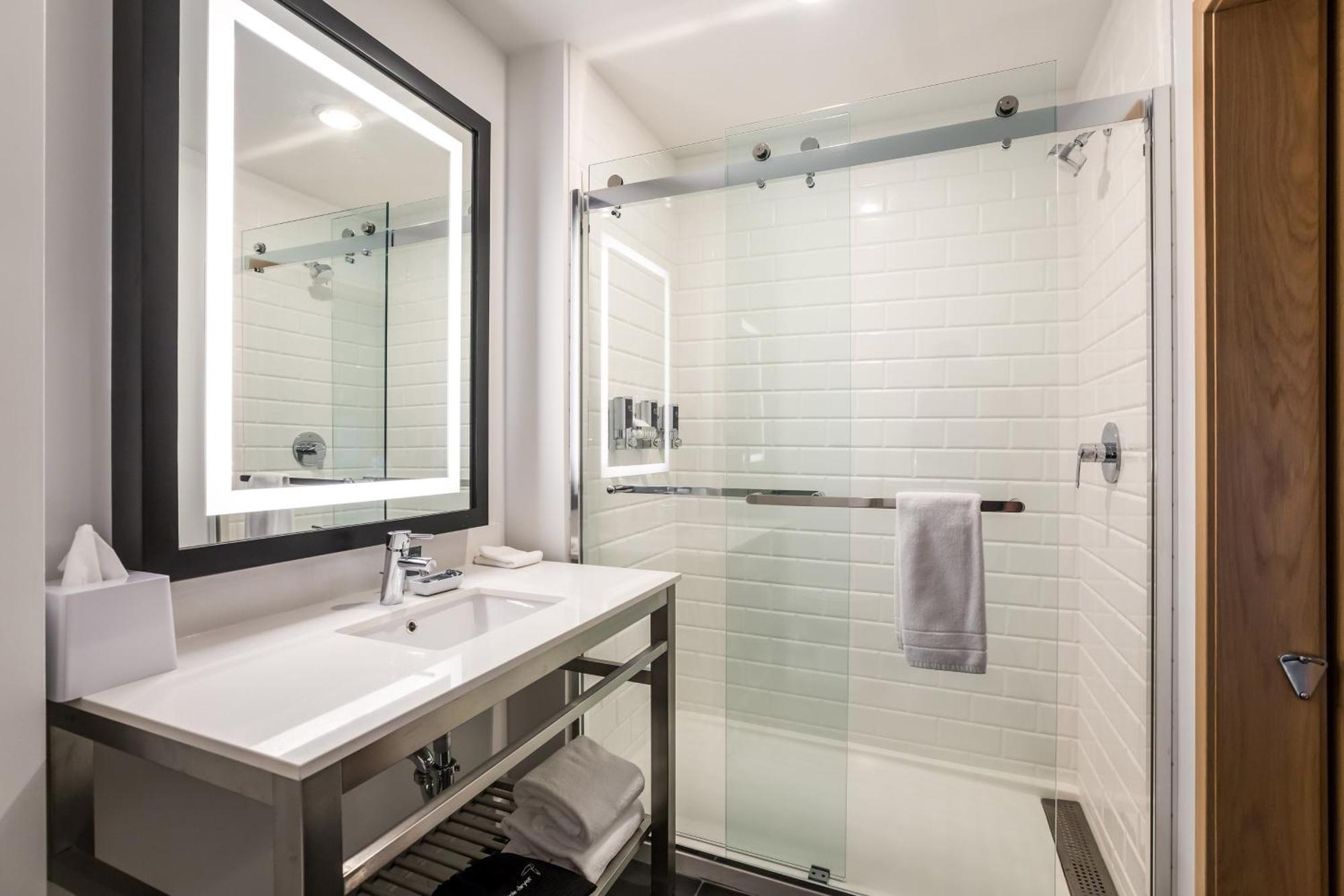 Four Points By Sheraton אלקהארט מראה חיצוני תמונה