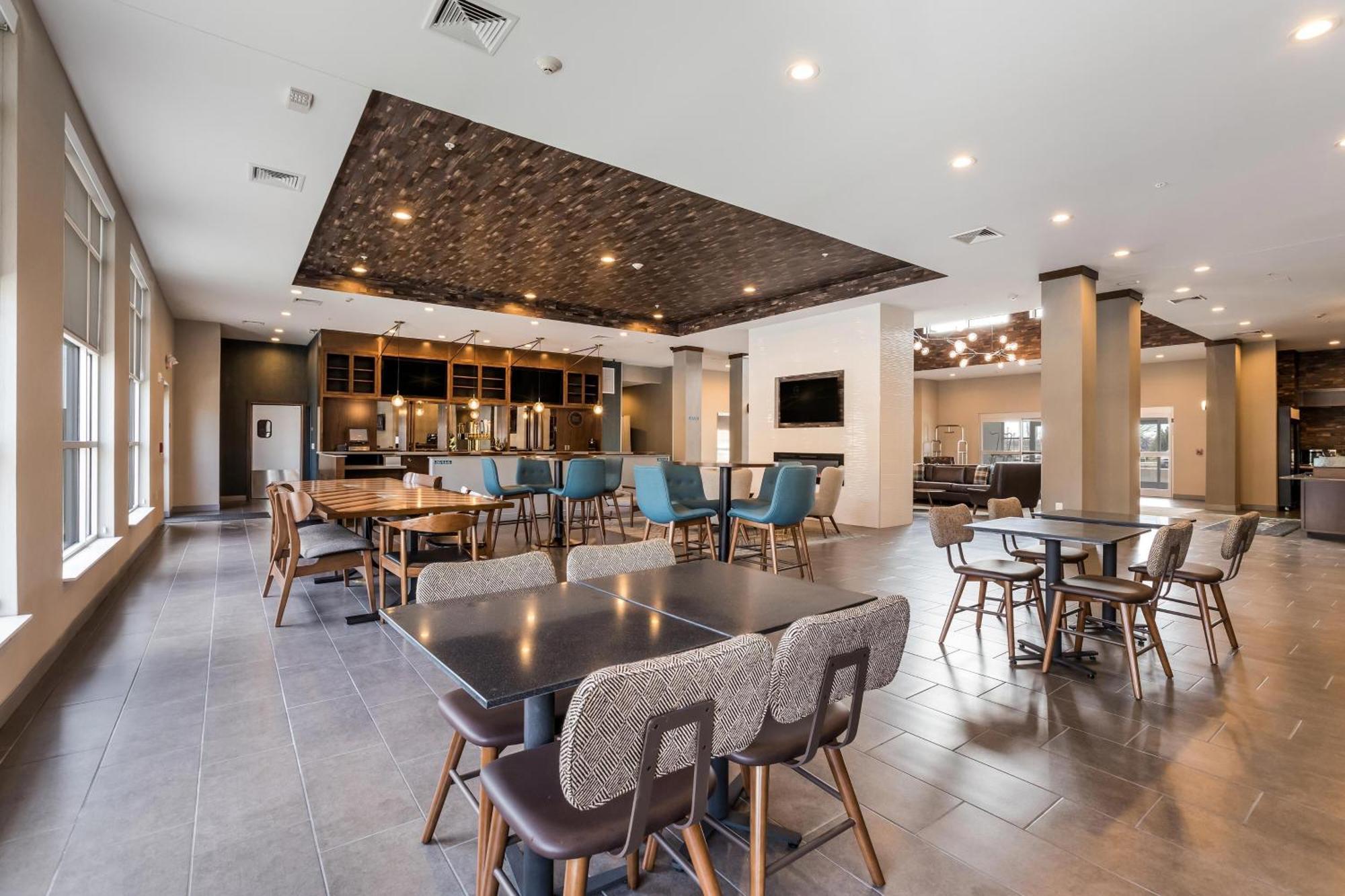 Four Points By Sheraton אלקהארט מראה חיצוני תמונה